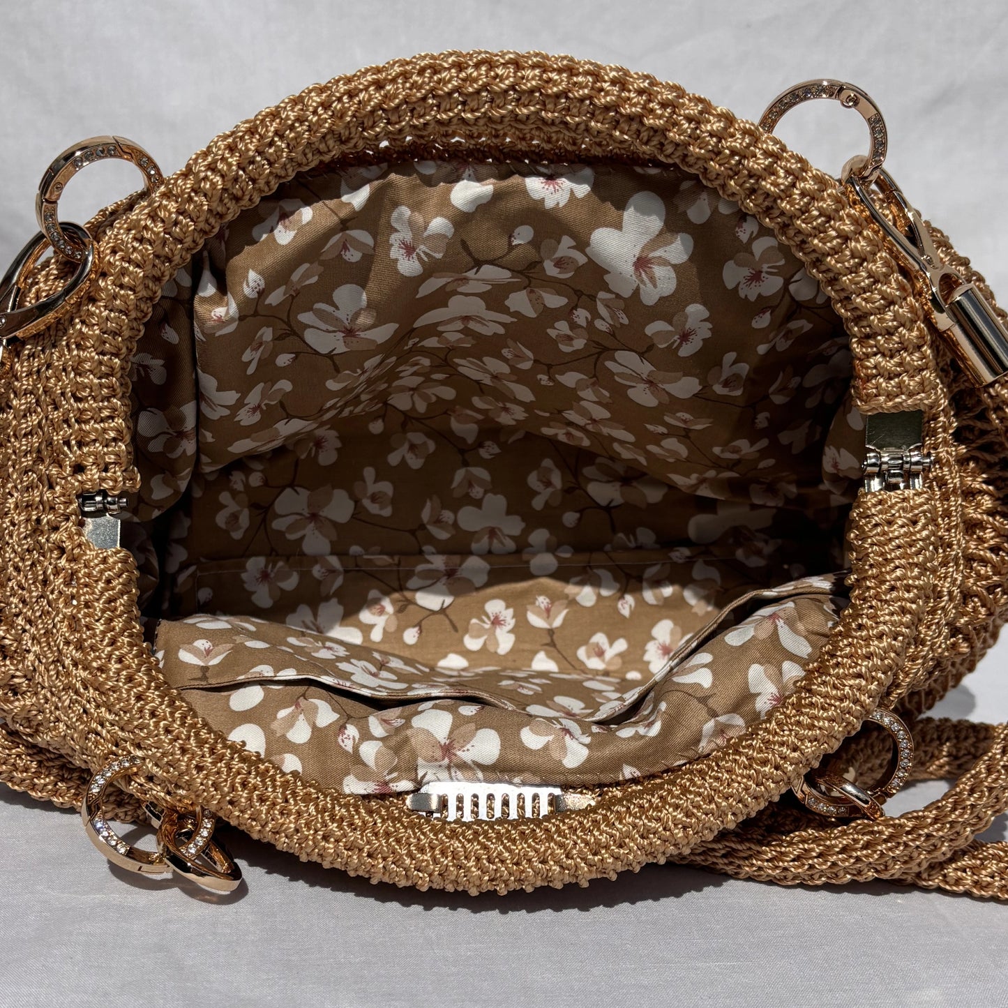 Crochet purse Anka, Gold